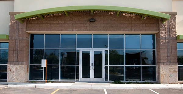 Audio systems for Outdoor commerial, patios, courtyards and entrances Audio systems for Outdoor commerial, patios, courtyards and entrances